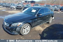 
										Mercedes-Benz C 300 Automatas 2019 full									