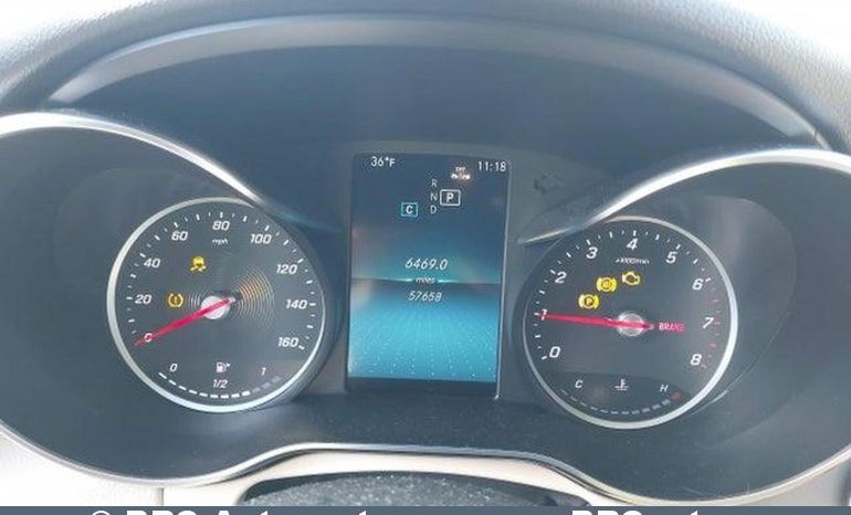 
								Mercedes-Benz C 300 Automatas 2019 full									