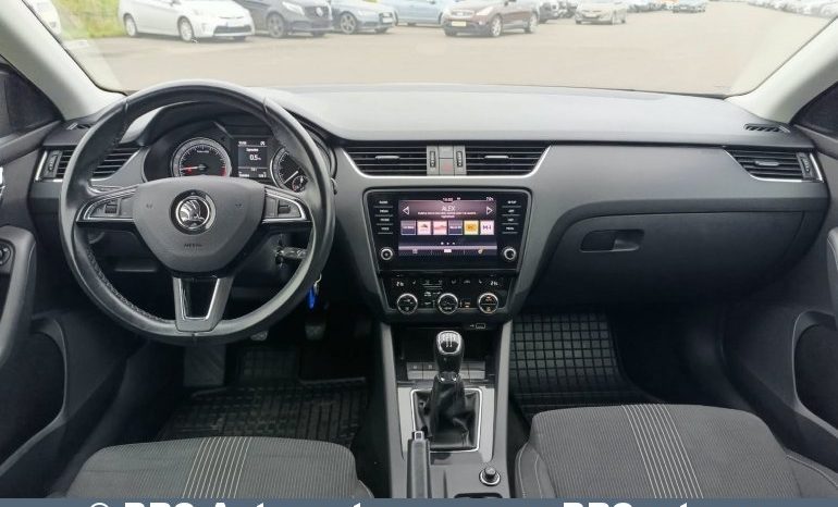 
								Skoda Octavia 1.6 TDI 2019 full									