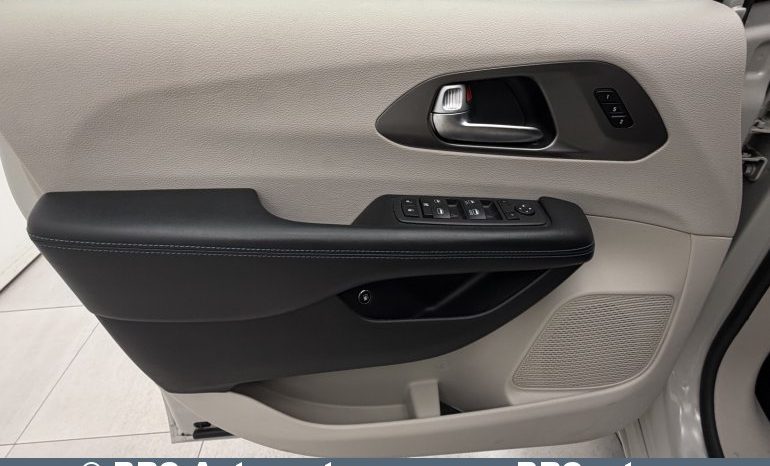 
								Chrysler Pacifica 3.6 Hybrid Automatas 2021 full									