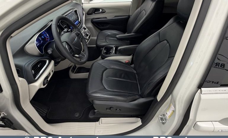 
								Chrysler Pacifica 3.6 Hybrid Automatas 2021 full									