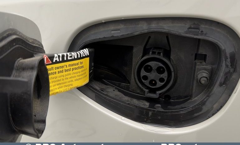 
								Chrysler Pacifica 3.6 Hybrid Automatas 2021 full									