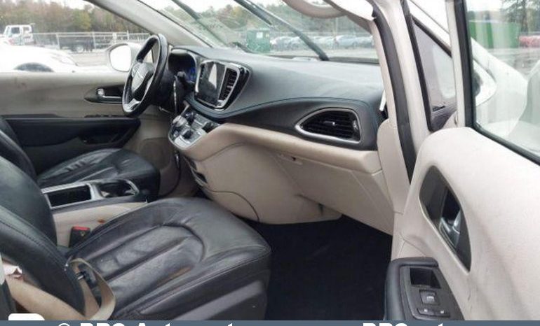 
								Chrysler Pacifica 3.6 Hybrid Automatas 2021 full									