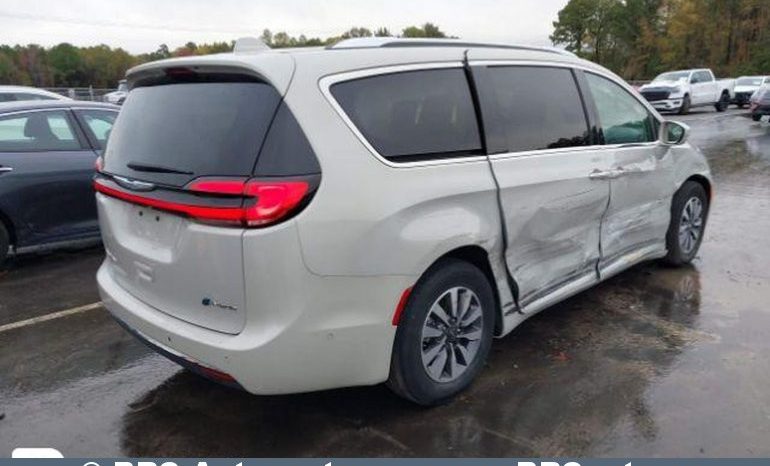 
								Chrysler Pacifica 3.6 Hybrid Automatas 2021 full									