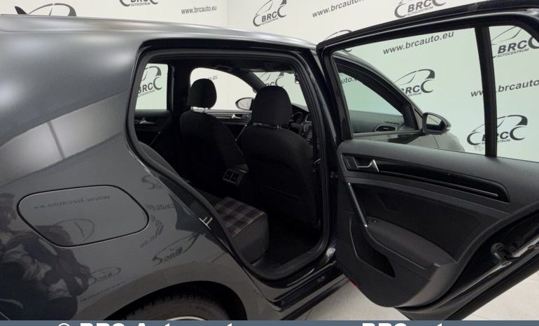 
								Volkswagen Golf GTI 2.0 TSI Automatas 2016 full									