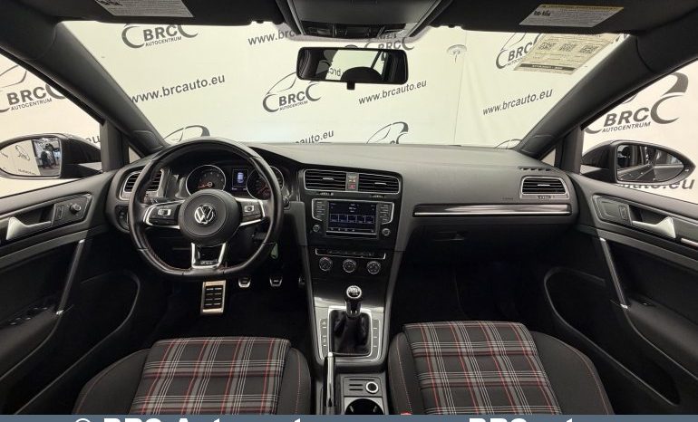 
								Volkswagen Golf GTI 2.0 TSI Automatas 2016 full									