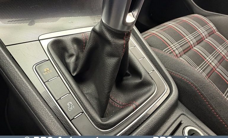 
								Volkswagen Golf GTI 2.0 TSI Automatas 2016 full									