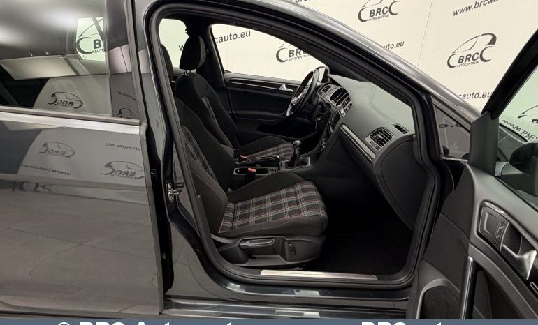 
								Volkswagen Golf GTI 2.0 TSI Automatas 2016 full									