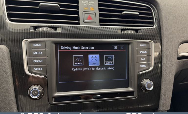 
								Volkswagen Golf GTI 2.0 TSI Automatas 2016 full									