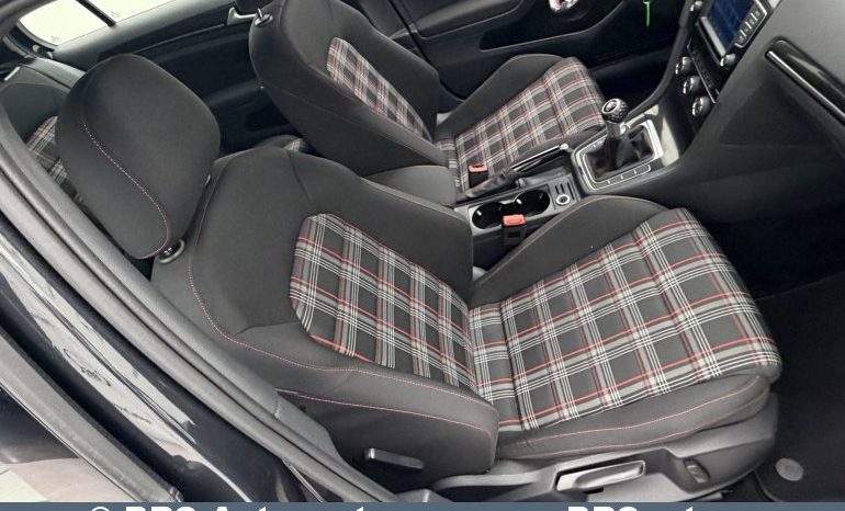 
								Volkswagen Golf GTI 2.0 TSI Automatas 2016 full									