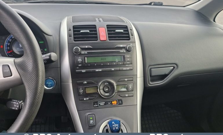 
								Toyota Auris 1.8 HSD  Hybrid Synergy Drive e-CVT 2010 full									