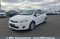 Toyota Auris 1.8 HSD  Hybrid Synergy Drive e-CVT 2010