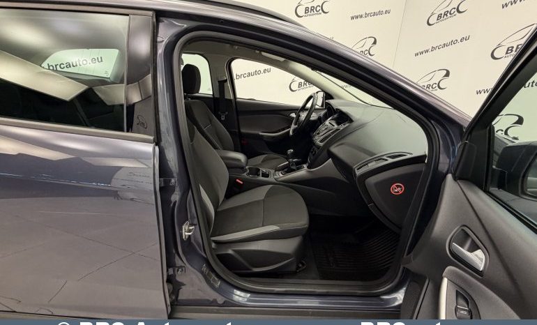 
								Ford Focus 1.0 Ecoboost 2012 full									