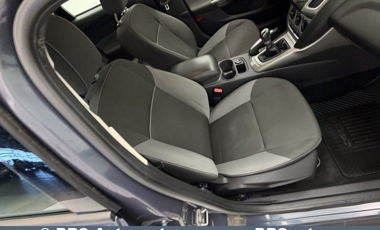 
								Ford Focus 1.0 Ecoboost 2012 full									