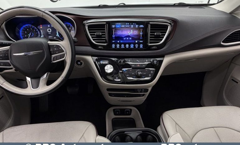 
								Chrysler Pacifica 3.6 V6 FWD Limited Automatas 2017 full									