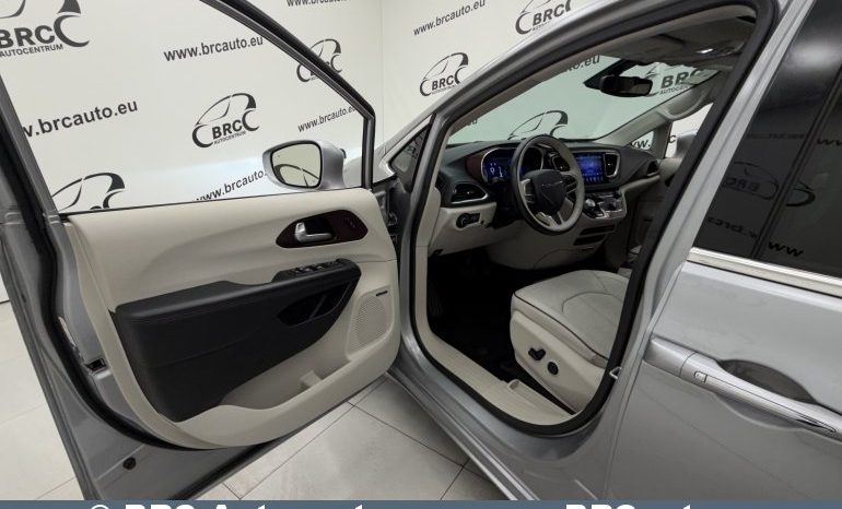 
								Chrysler Pacifica 3.6 V6 FWD Limited Automatas 2017 full									