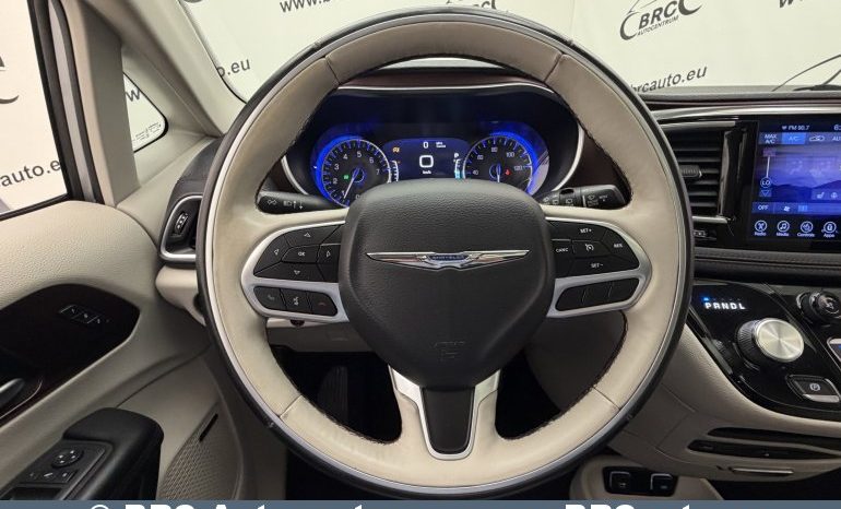 
								Chrysler Pacifica 3.6 V6 FWD Limited Automatas 2017 full									