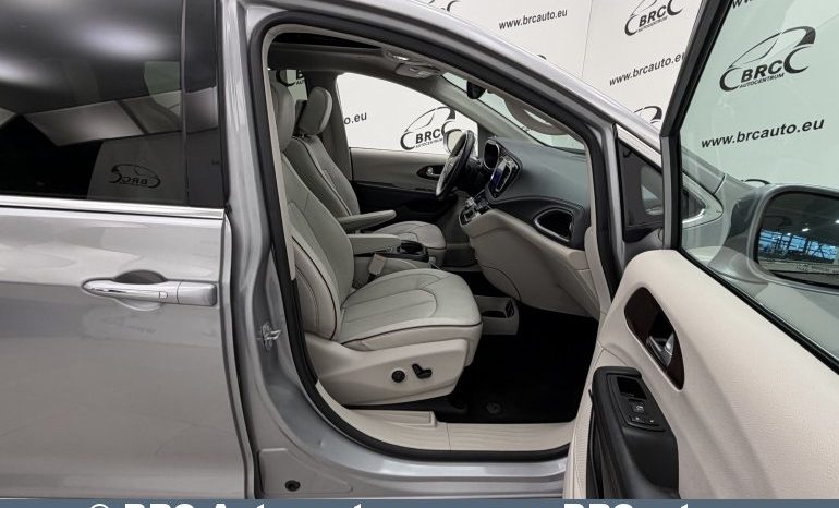 
								Chrysler Pacifica 3.6 V6 FWD Limited Automatas 2017 full									