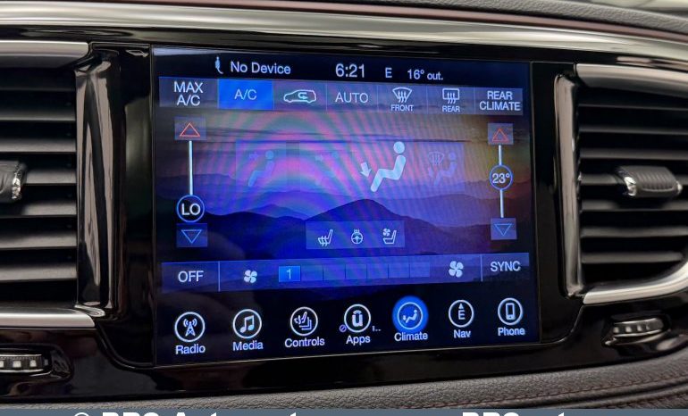 
								Chrysler Pacifica 3.6 V6 FWD Limited Automatas 2017 full									