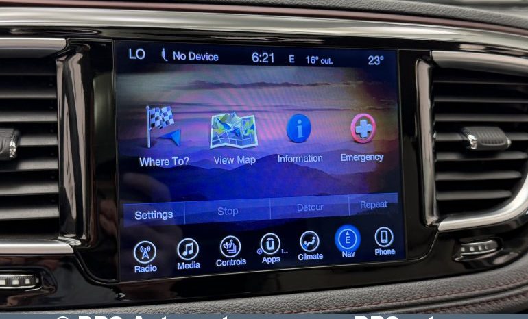 
								Chrysler Pacifica 3.6 V6 FWD Limited Automatas 2017 full									