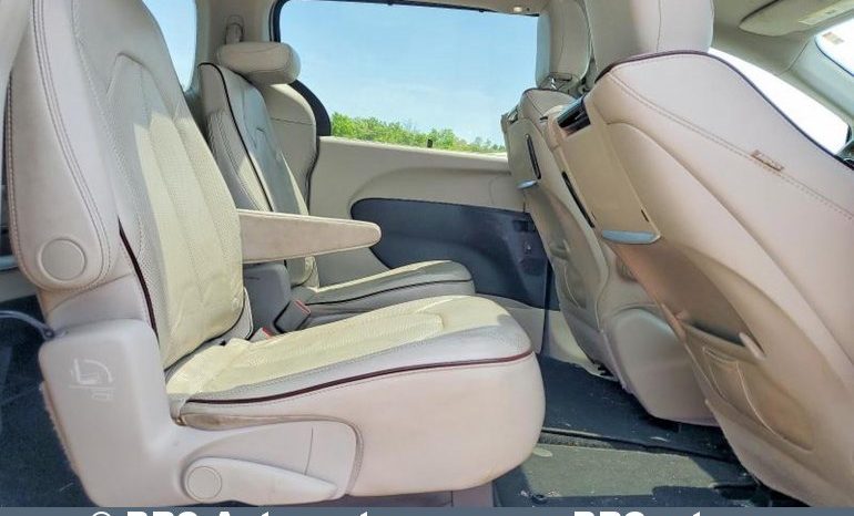 
								Chrysler Pacifica 3.6 V6 FWD Limited Automatas 2017 full									