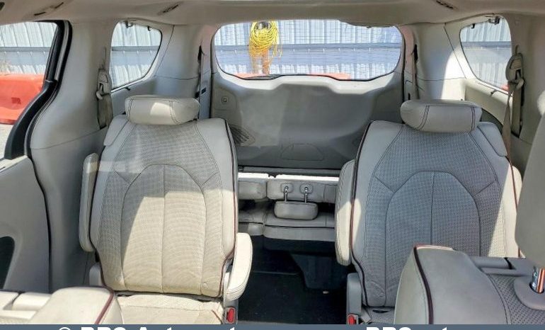
								Chrysler Pacifica 3.6 V6 FWD Limited Automatas 2017 full									