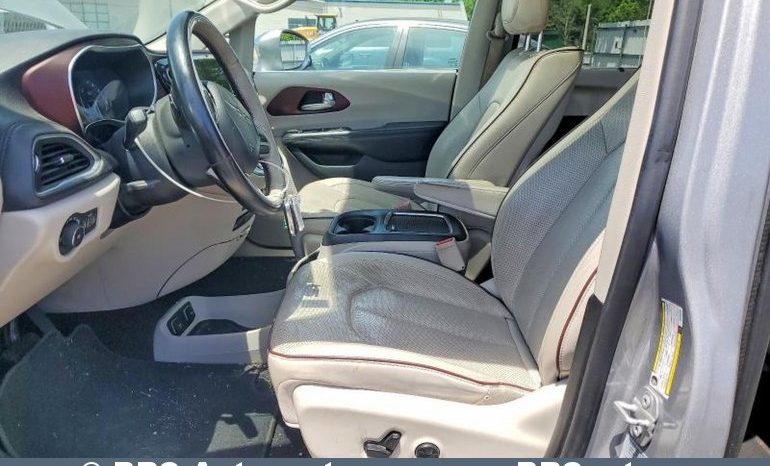 
								Chrysler Pacifica 3.6 V6 FWD Limited Automatas 2017 full									