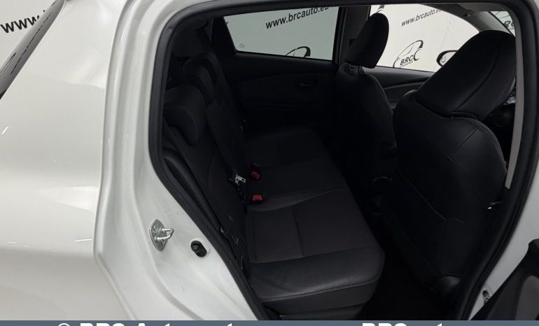 
								Toyota Yaris 1.5 Hybrid Automatas 2016 full									
