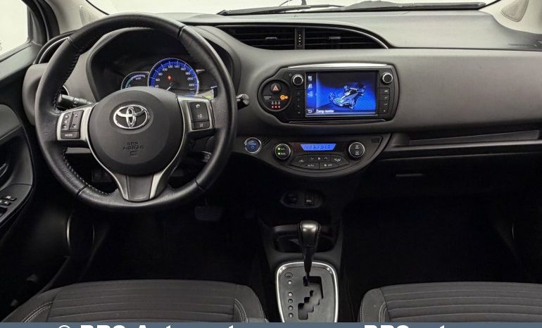 
								Toyota Yaris 1.5 Hybrid Automatas 2016 full									