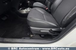 
										Toyota Yaris 1.5 Hybrid Automatas 2016 full									