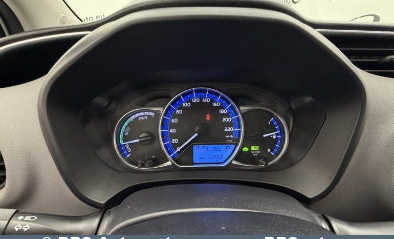 
								Toyota Yaris 1.5 Hybrid Automatas 2016 full									