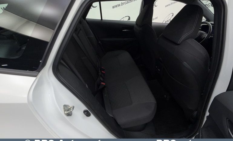 
								Toyota Corolla Touring Sports 1.8 Hybrid Automatas 2023 full									