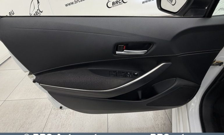 
								Toyota Corolla Touring Sports 1.8 Hybrid Automatas 2023 full									