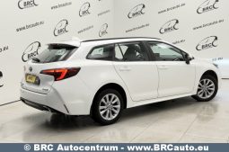 
										Toyota Corolla Touring Sports 1.8 Hybrid Automatas 2023 full									