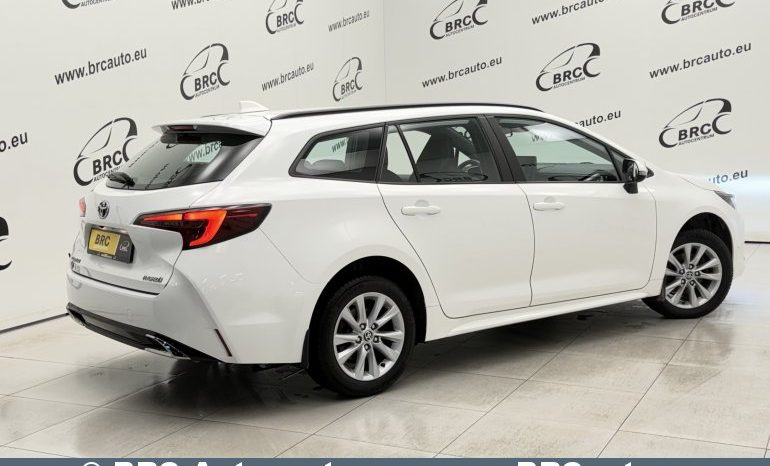 
								Toyota Corolla Touring Sports 1.8 Hybrid Automatas 2023 full									