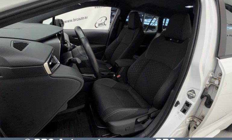
								Toyota Corolla Touring Sports 1.8 Hybrid Automatas 2023 full									
