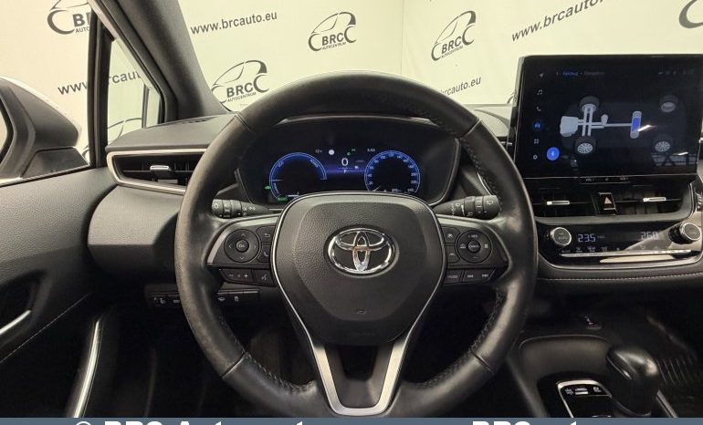 
								Toyota Corolla Touring Sports 1.8 Hybrid Automatas 2023 full									