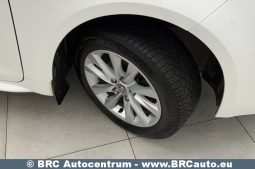 
										Toyota Corolla Touring Sports 1.8 Hybrid Automatas 2023 full									