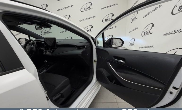 
								Toyota Corolla Touring Sports 1.8 Hybrid Automatas 2023 full									