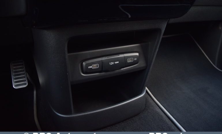 
								Hyundai Staria Premium 4wd 2021 full									