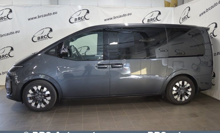 
								Hyundai Staria Premium 4wd 2021 full									