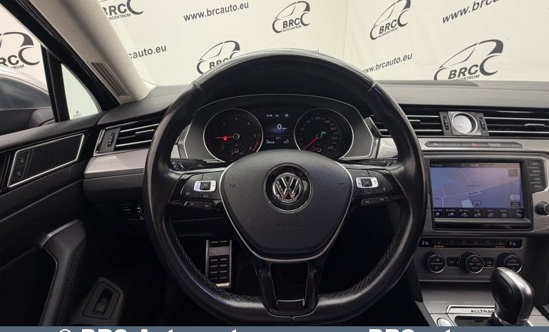 
								Volkswagen Passat Alltrack 2.0 TDI 4Motion Automatas 2016 full									