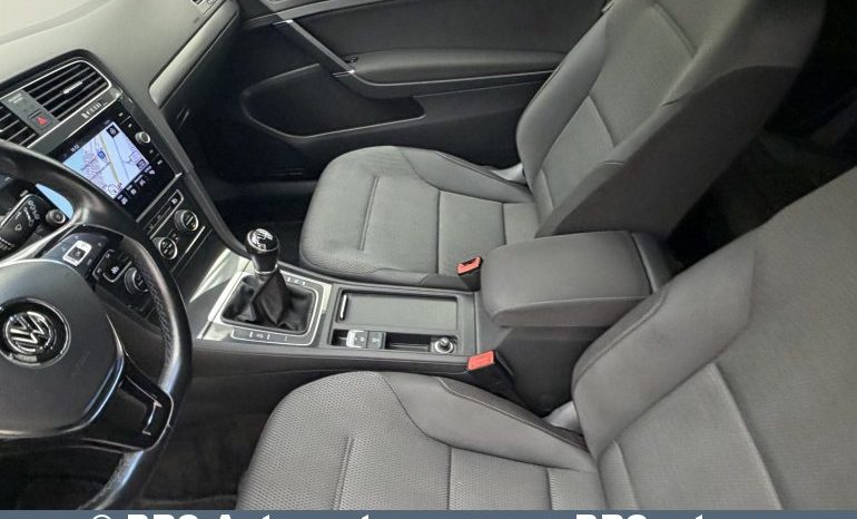 
								Volkswagen Golf 1.6 TDI 2018 full									