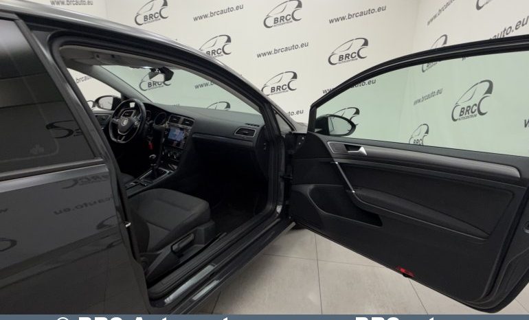 
								Volkswagen Golf 1.6 TDI 2018 full									